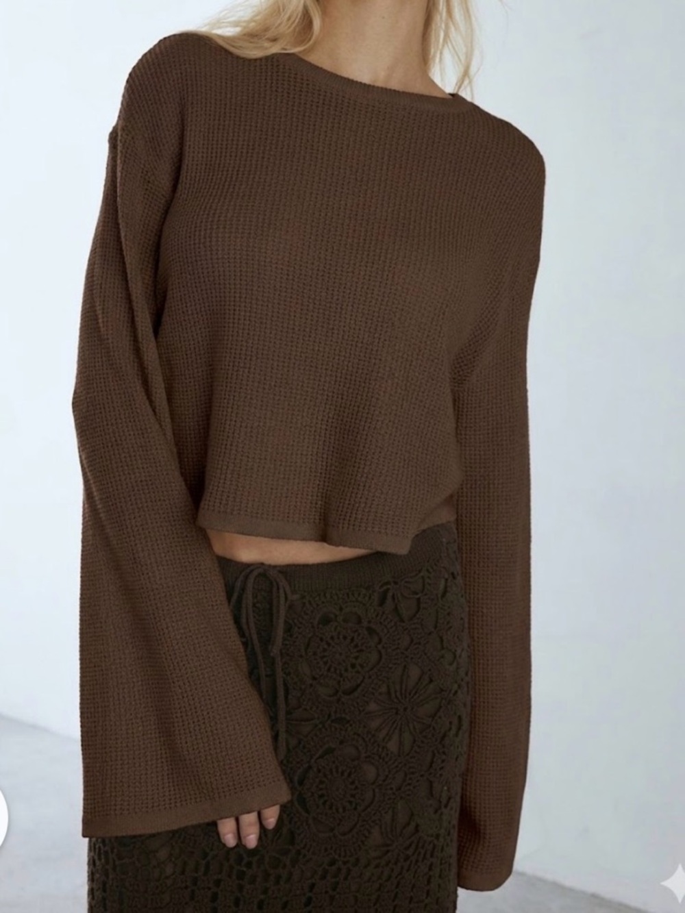Urban renewal.Dark Brown Knit Sweater